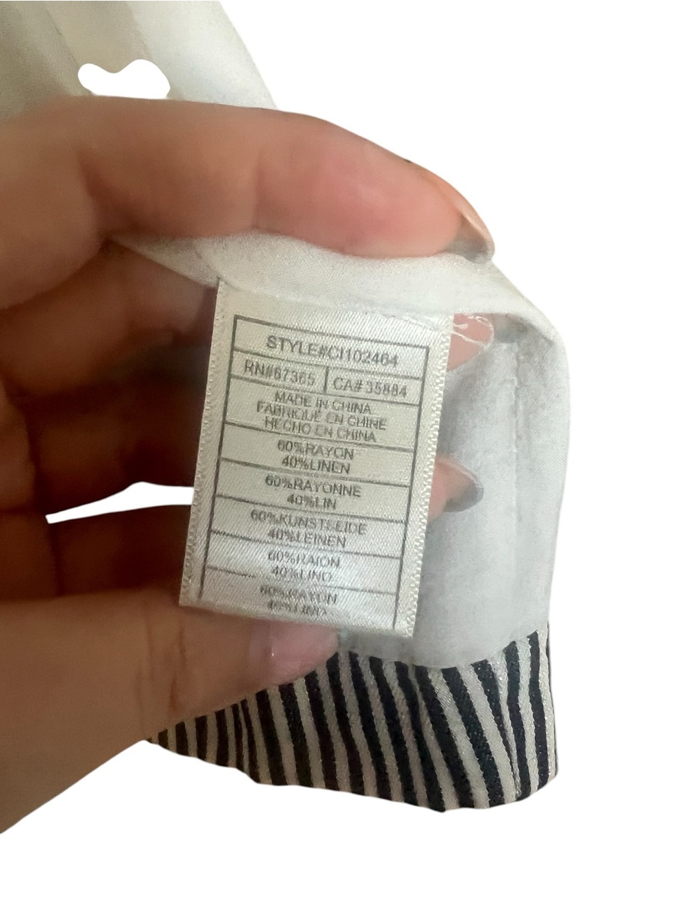 CUPCAKES AND CASHMERE Stripped Blazer - Picture 6 of 9